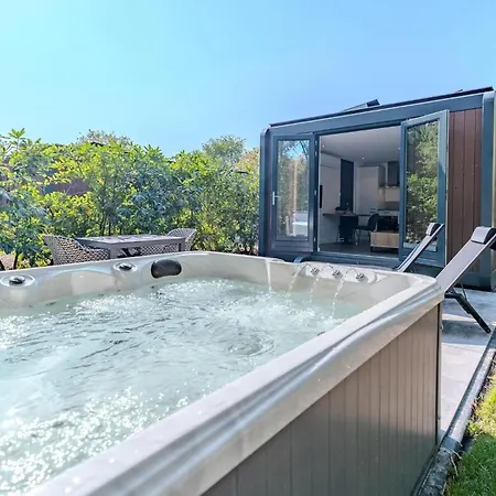Forest With Jacuzzi 2 Persons #740