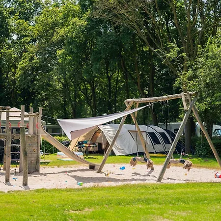 Vakantiehuis Forest With Jacuzzi 2 Persons #740 *